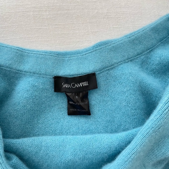 Sara Campbell Off the Shoulder Ruffle Neck 100% Cashmere Blue Sweater, Small - Picture 4 of 4
